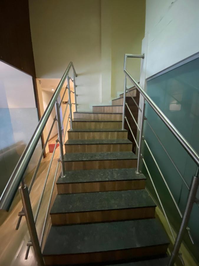 Hotel Regal International - Near International Airport Andheri East 3*