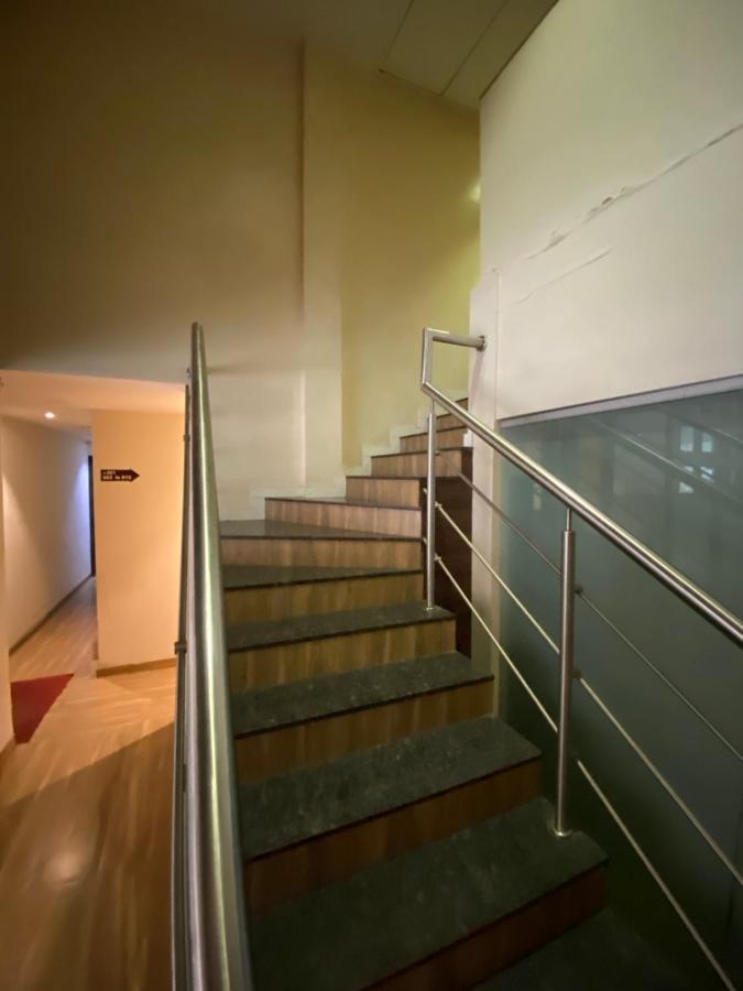 Regal International - Near International Airport Andheri East 3*