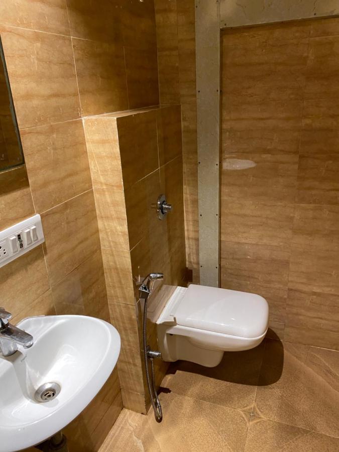 Regal International - Near International Airport Andheri East Hotel 3*