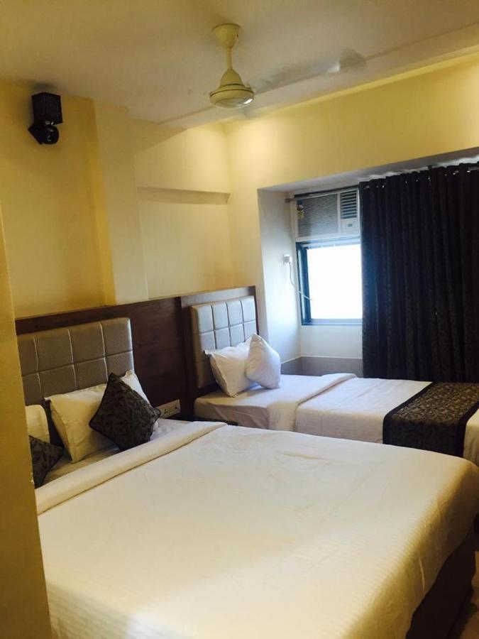 Sea View - Near Taj 3*