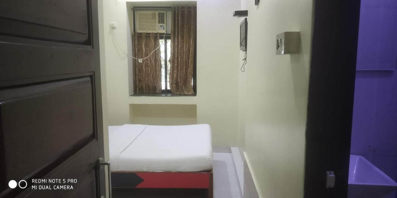 Sea View - Near Taj 3*