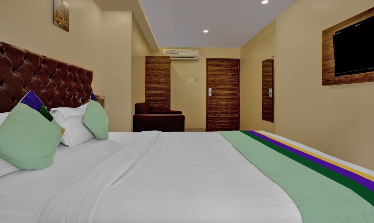 Treebo Trend Elegant Cst Hotel 3*