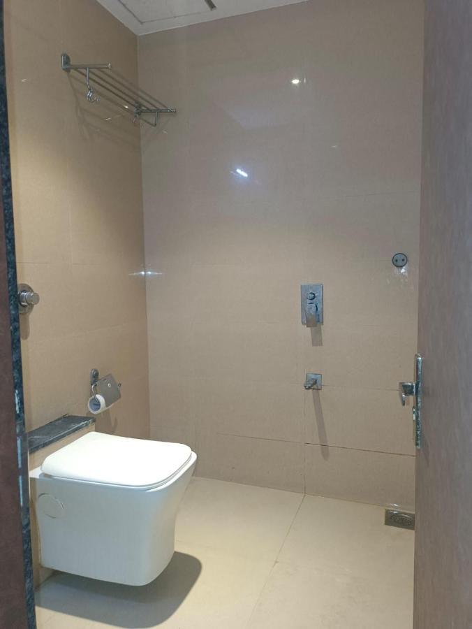 Hotel West Inn-near International Airport Mumbai
