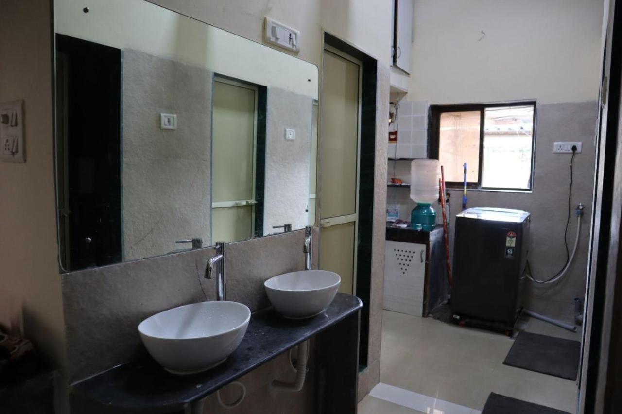 Indigo Sharing - Near International Airport Hotel 2*