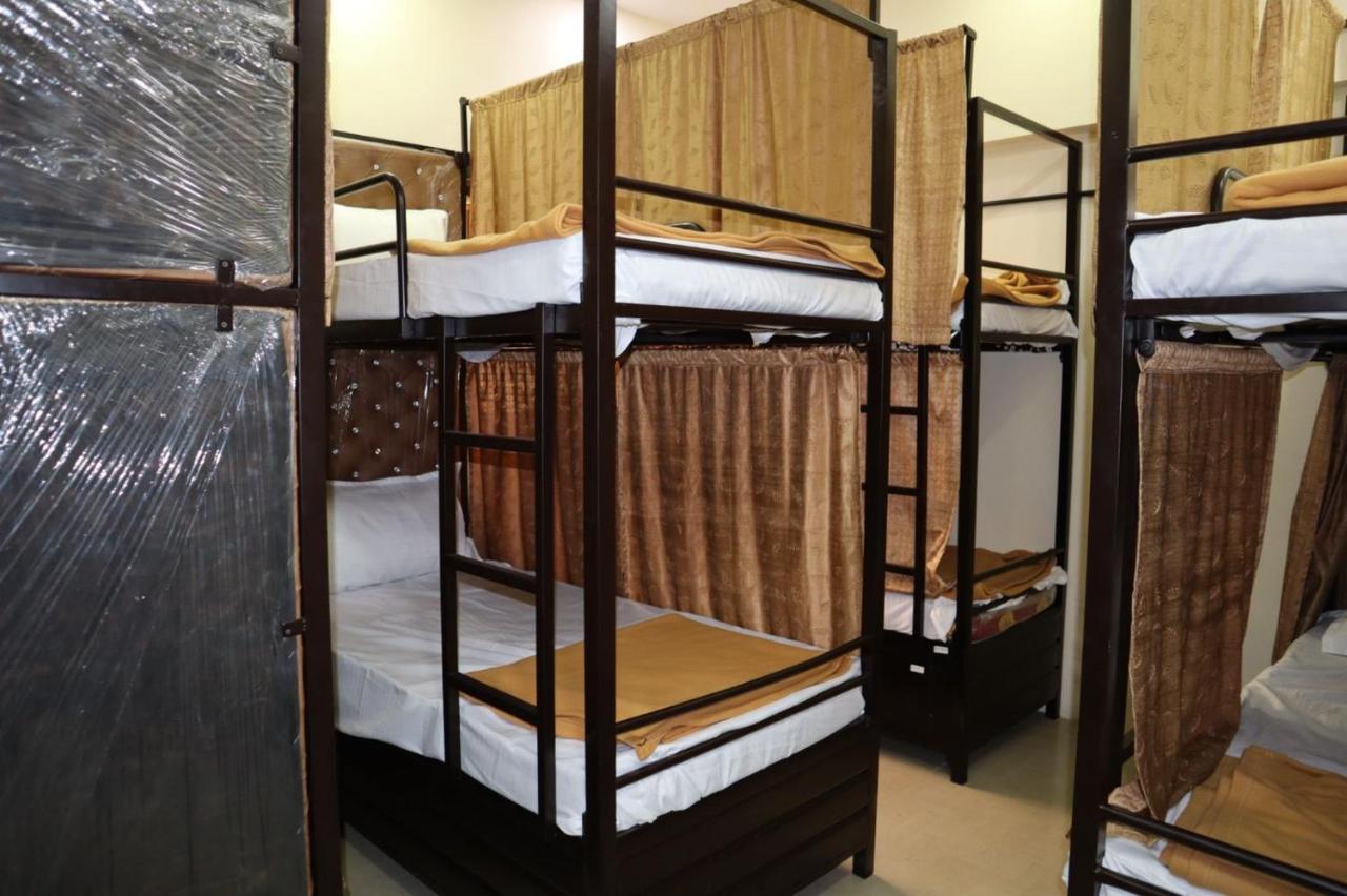 Hotel Indigo Sharing - Near International Airport Mumbai