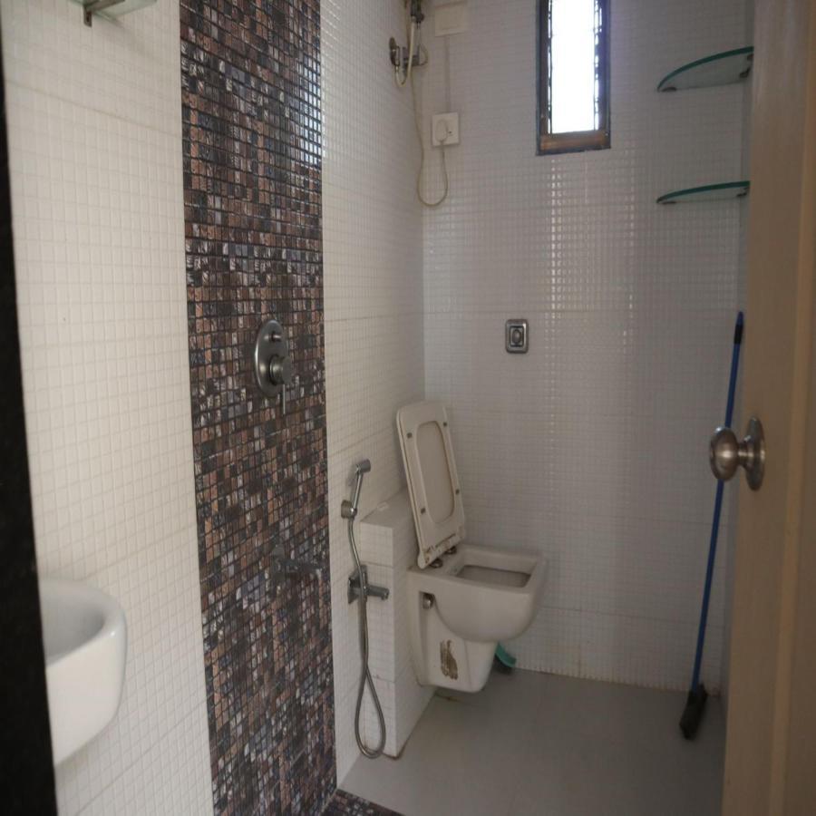 Indigo Sharing - Near International Airport