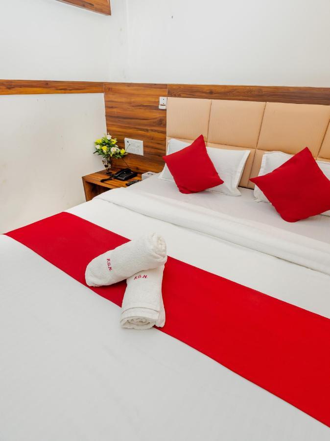 Hotel Kgn Near Cst Railway Station Mumbai And Haj House Mumbai Near Crawford Market Mumbai Hotel