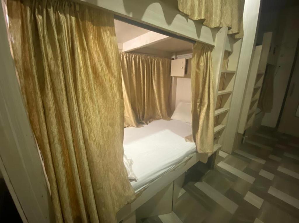 Bed & Breakfast Airport Residency