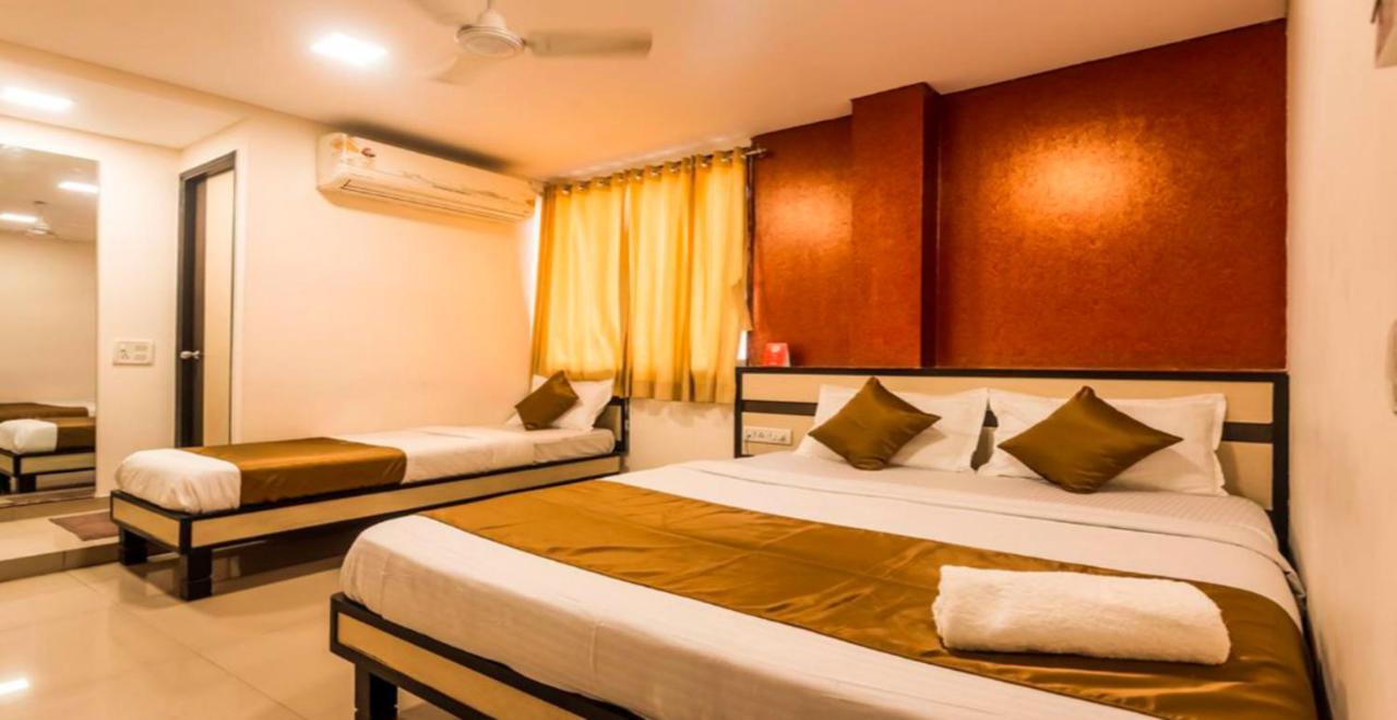 Minerva Residency - Near Grant Road Railway Station Hotel 3*