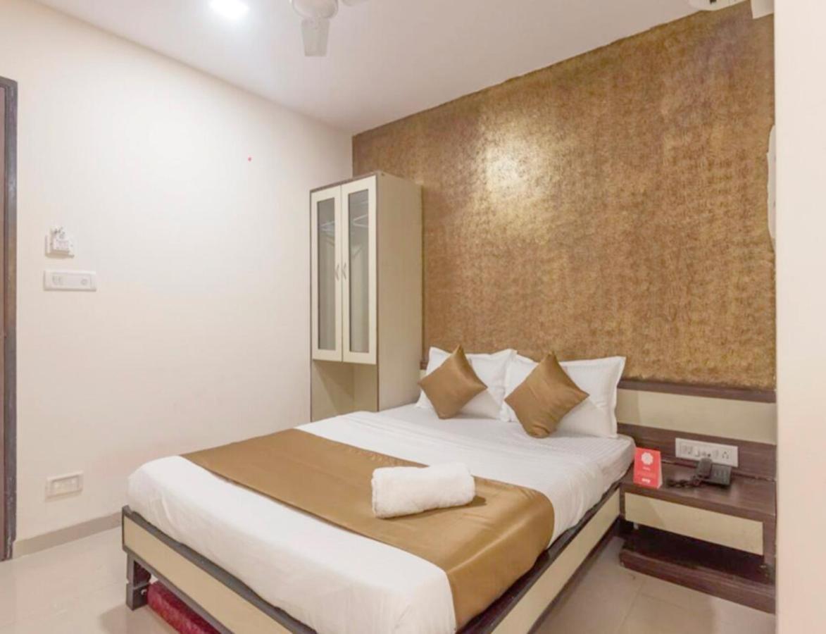 Minerva Residency - Near Grant Road Railway Station 3*