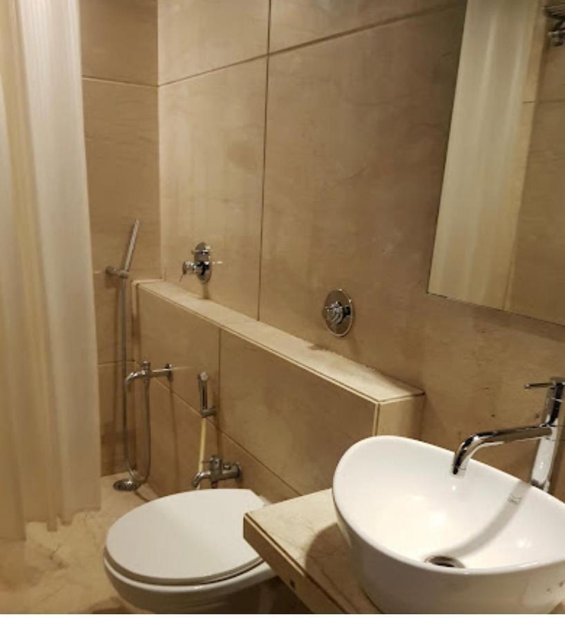 Hotel R R Suites - Near Lodha Xperia Mall Mumbai