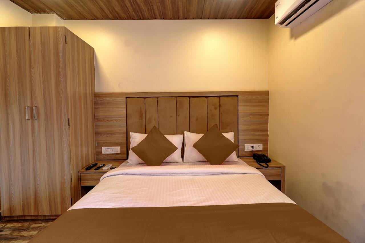 Priceless Hotel 3*
