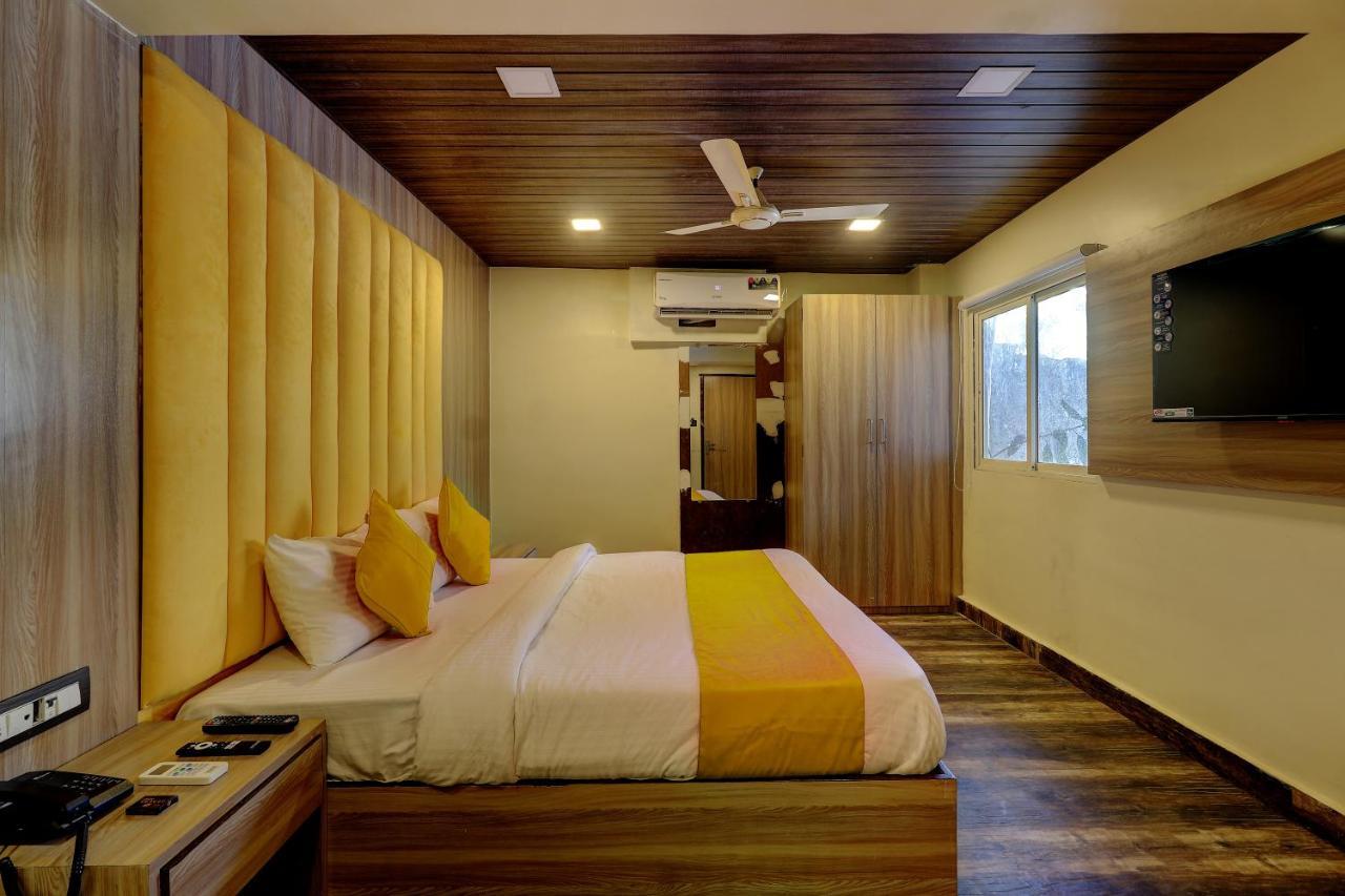 Priceless 3* Mumbai