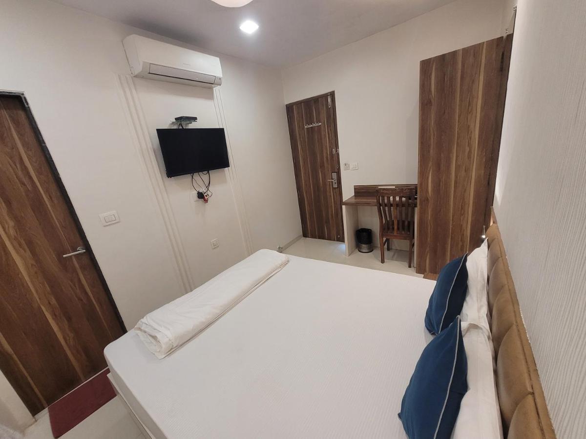 Hotel Heritage - Near Trade Center, Visa Consulate Bkc Mumbai