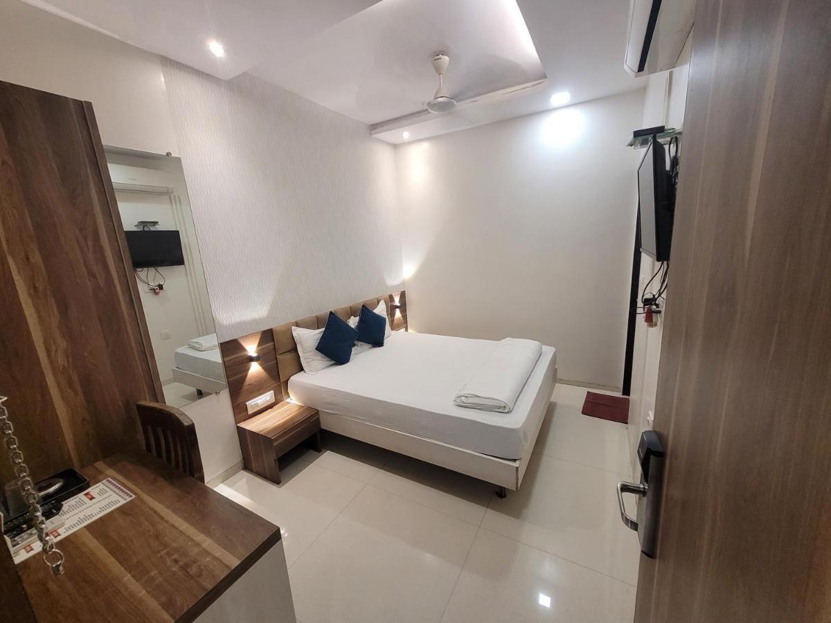 Heritage - Near Trade Center, Visa Consulate Bkc Mumbai