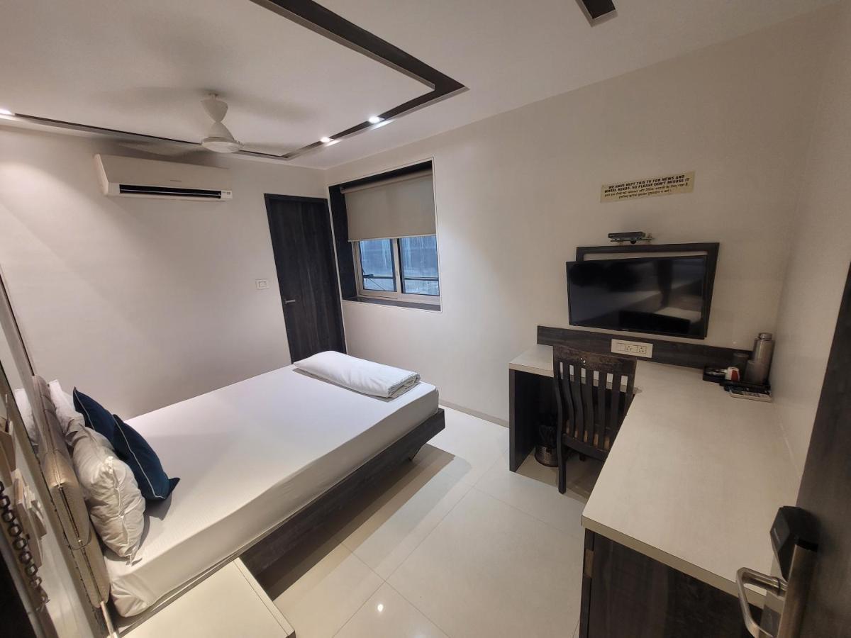 Heritage - Near Trade Center, Visa Consulate Bkc 3* Mumbai