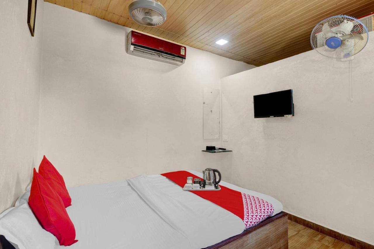 Oyo River Park Lodging And Boarding Hotel