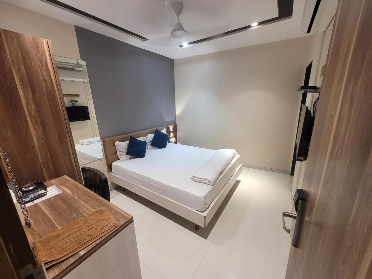 Heritage - Near Trade Center, Visa Consulate Bkc