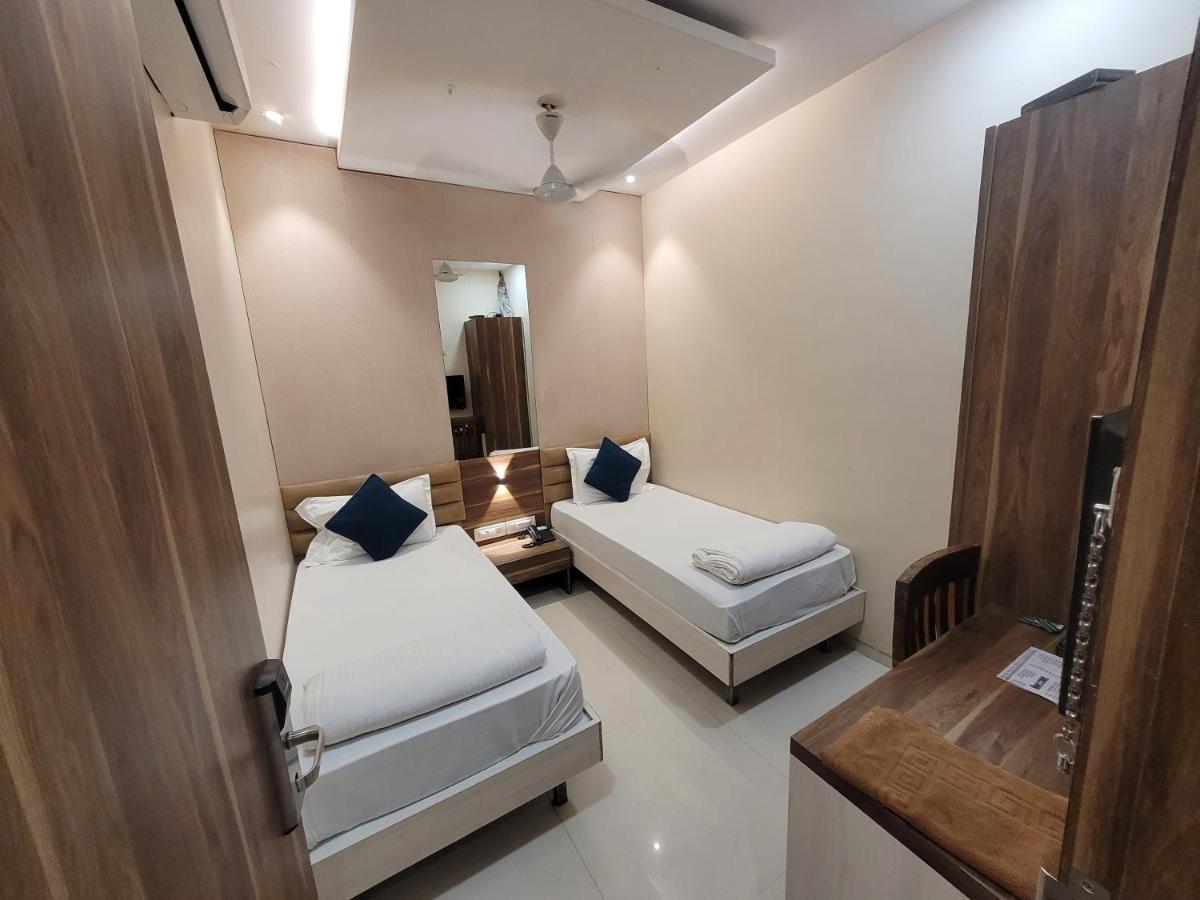 Heritage - Near Trade Center, Visa Consulate Bkc Mumbai