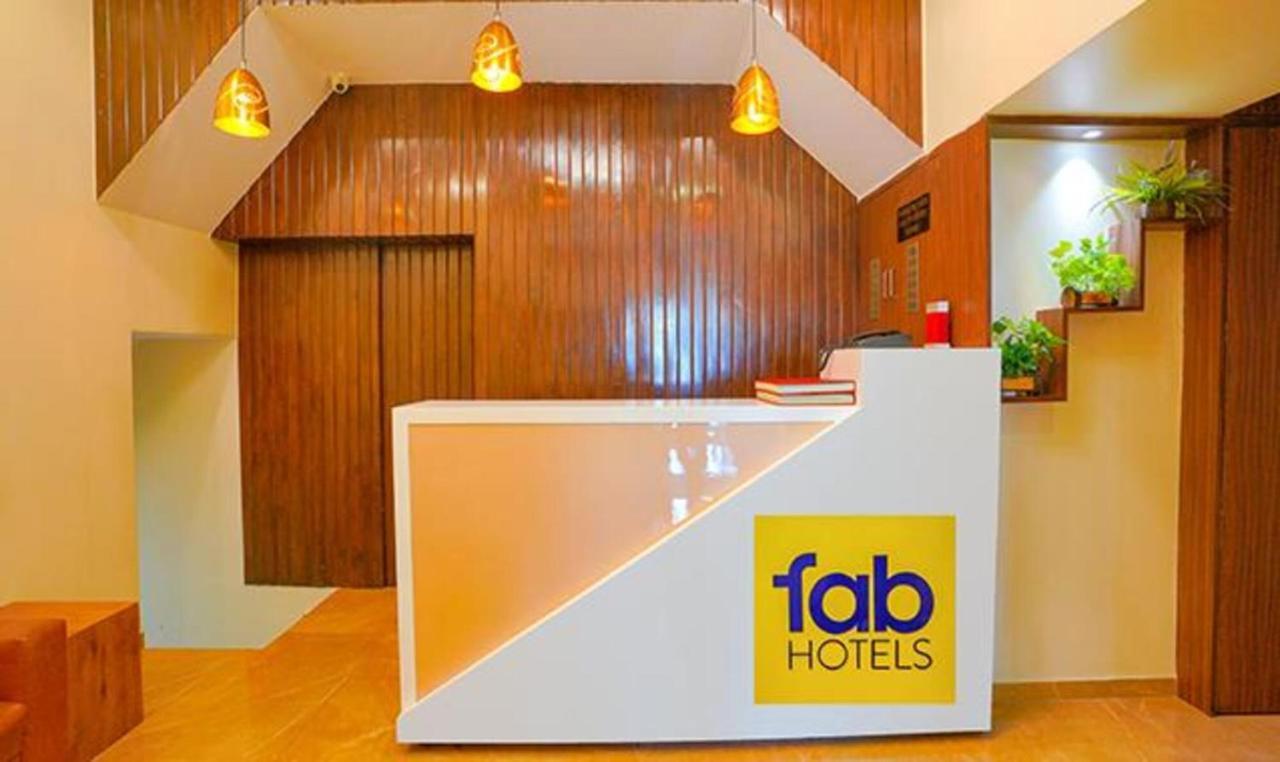 Hotel Fabexpress Colaba Grand 3*