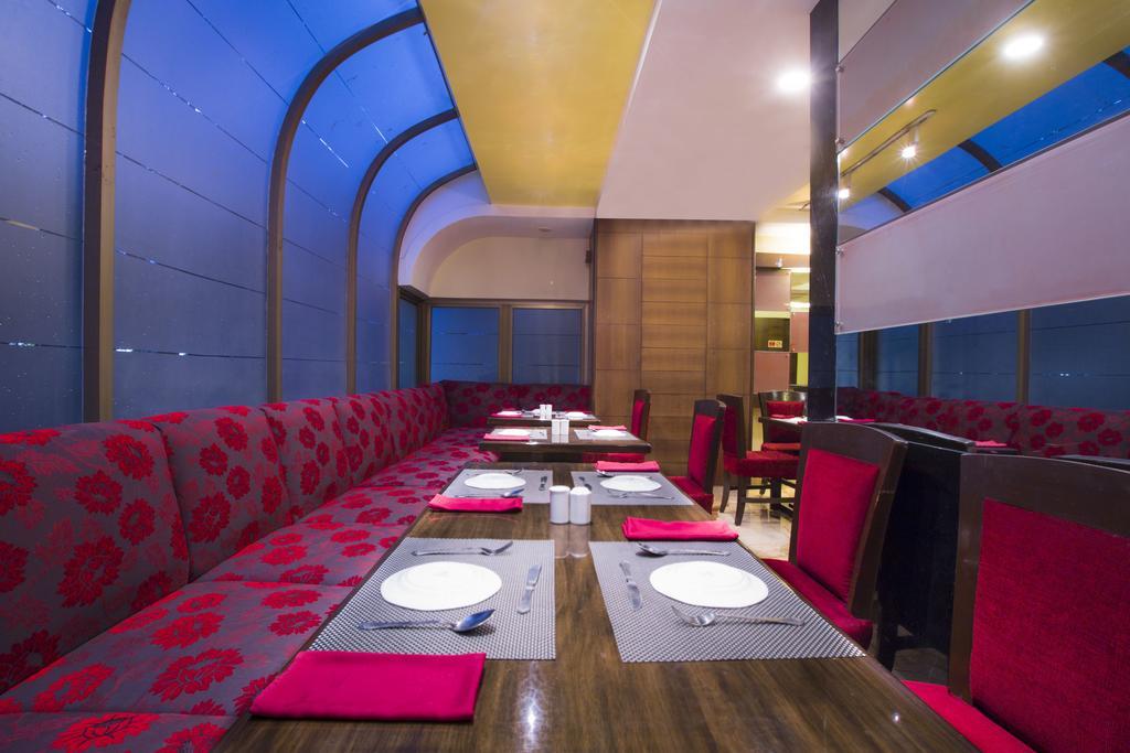Airport International Hotel 3*