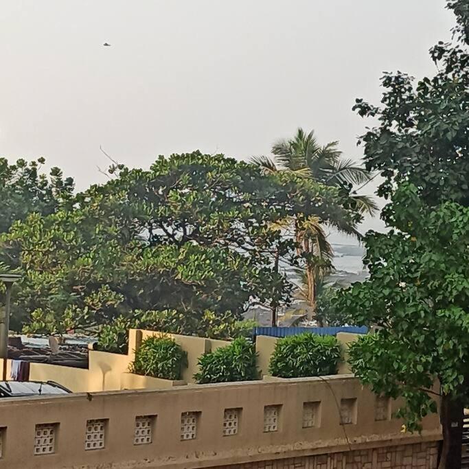 Cozy Private Ac Studio By The Sea Bandstand Bandra W Nr Taj Lands End Mumbai