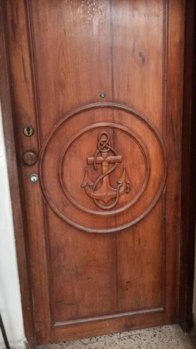Cozy Private Ac Studio By The Sea Bandstand Bandra W Nr Taj Lands End Mumbai