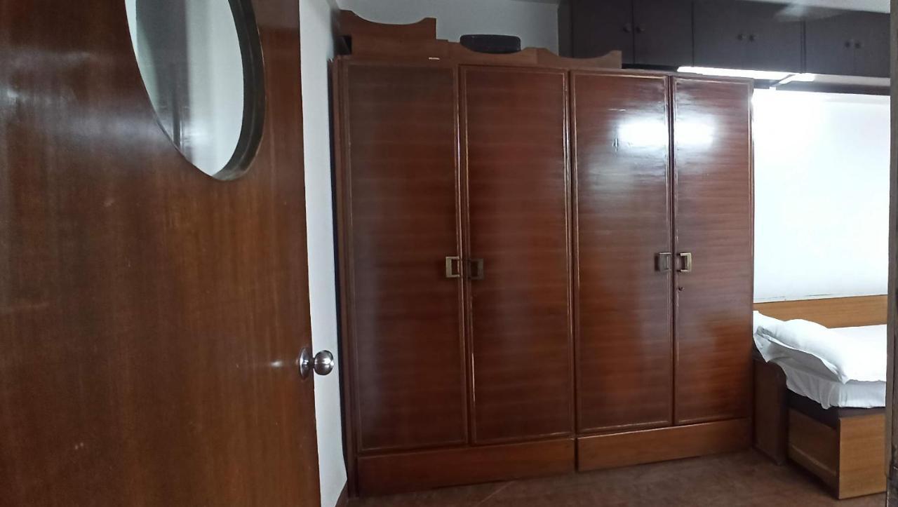 Cozy Private Ac Studio By The Sea Bandstand Bandra W Nr Taj Lands End * Mumbai