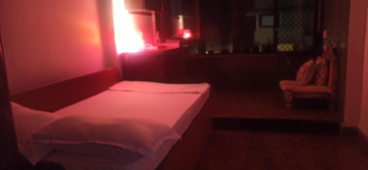 Cozy Private Ac Studio By The Sea Bandstand Bandra W Nr Taj Lands End Apartment *