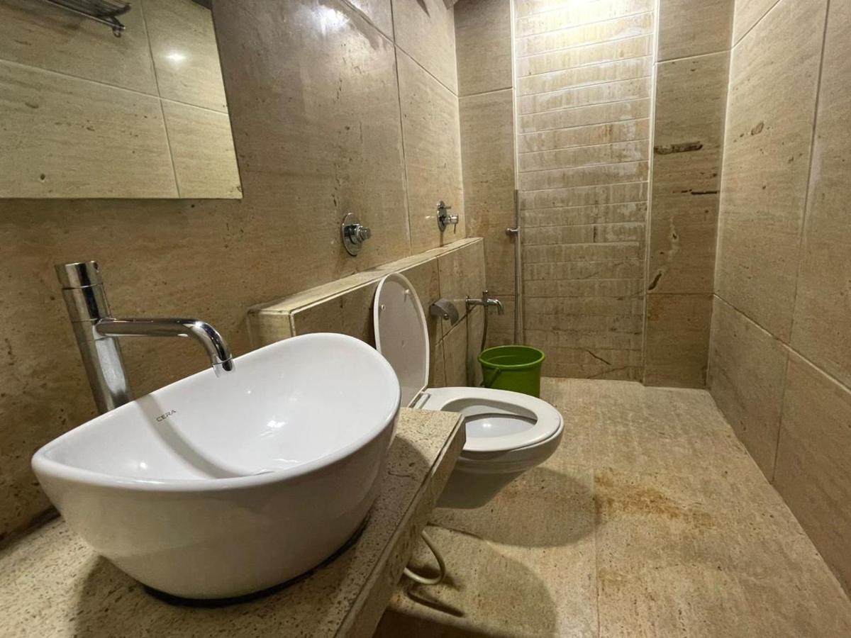 R R Suites - Near Lodha Xperia Mall 3* Mumbai