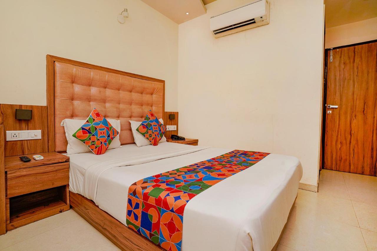 Hotel Fabexpress Emerald Mumbai