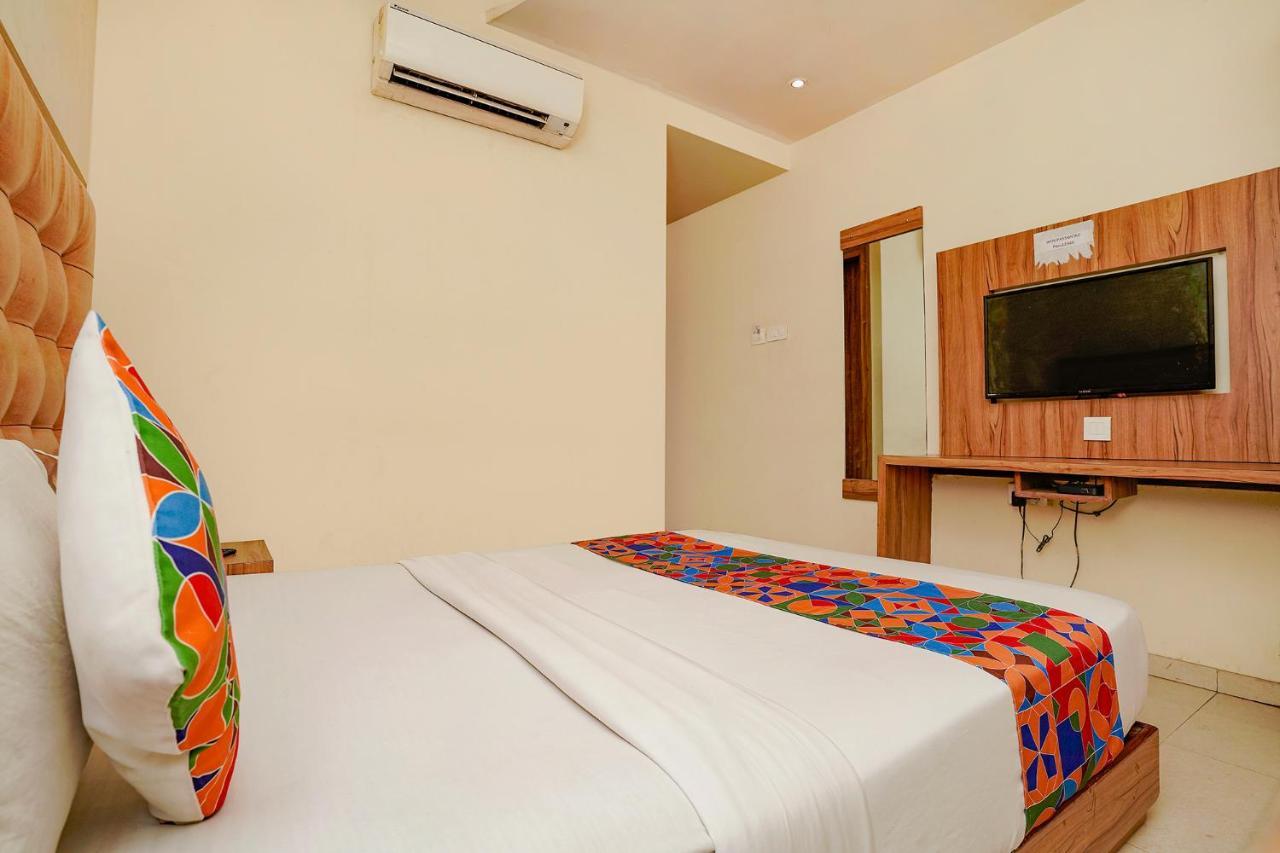 Fabexpress Emerald Hotel Mumbai