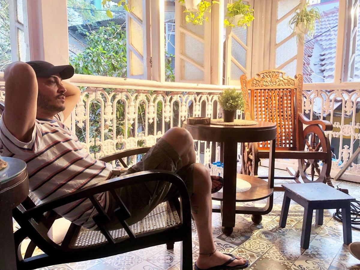 Gosolo Bandra Mumbai