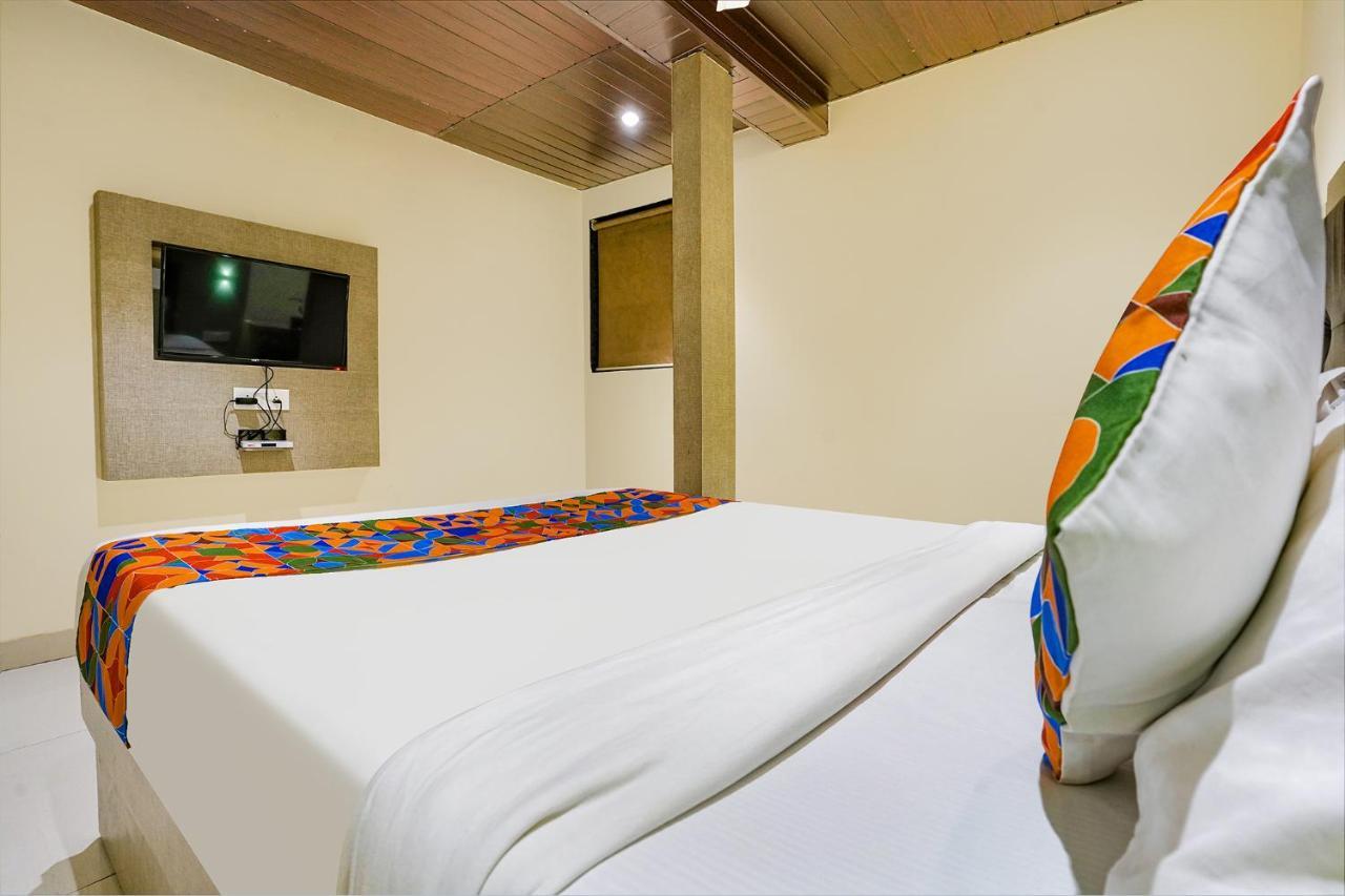 Hotel Fabhotel New Prince Palace 3*