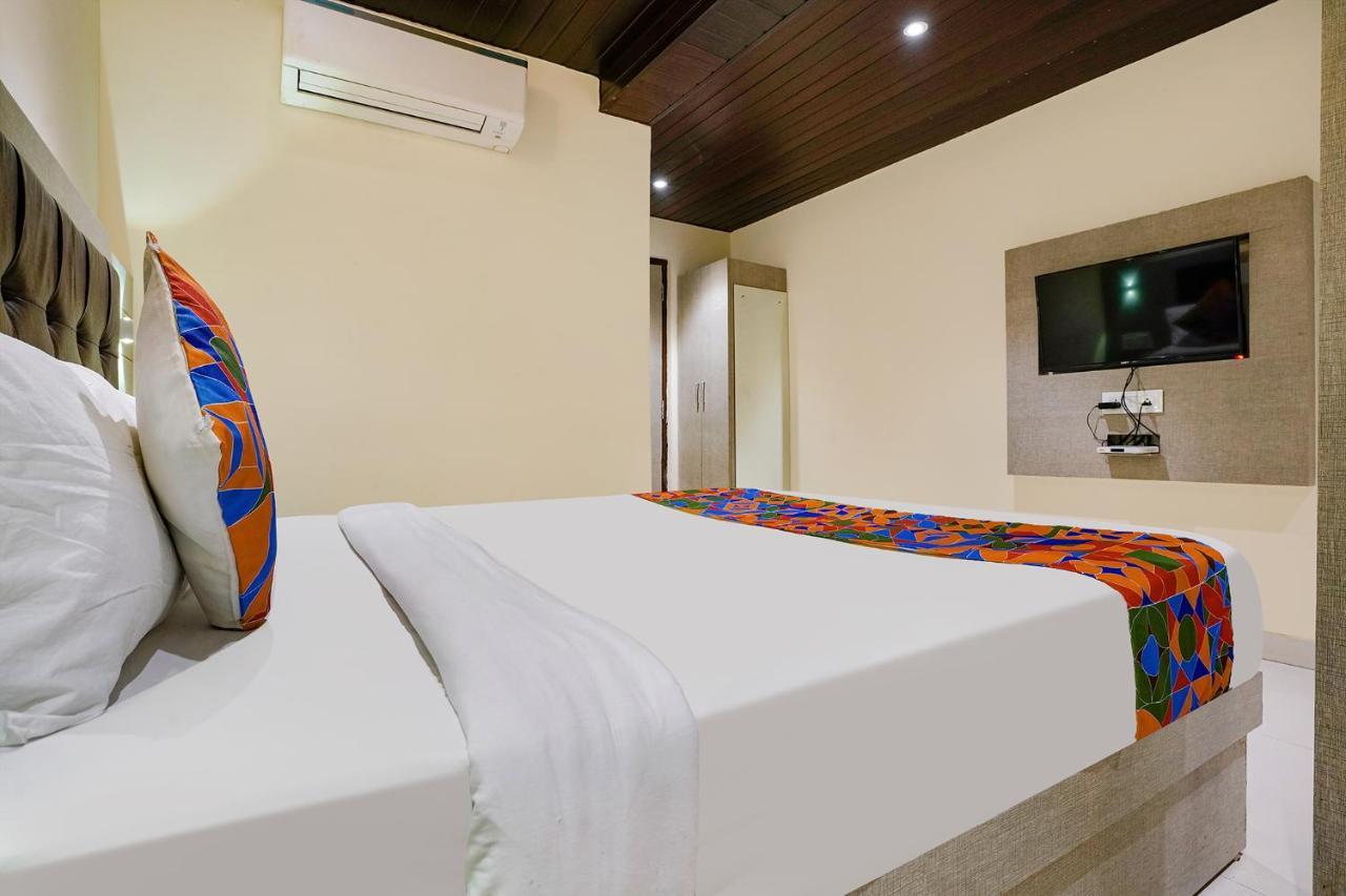 Fabhotel New Prince Palace 3* Mumbai