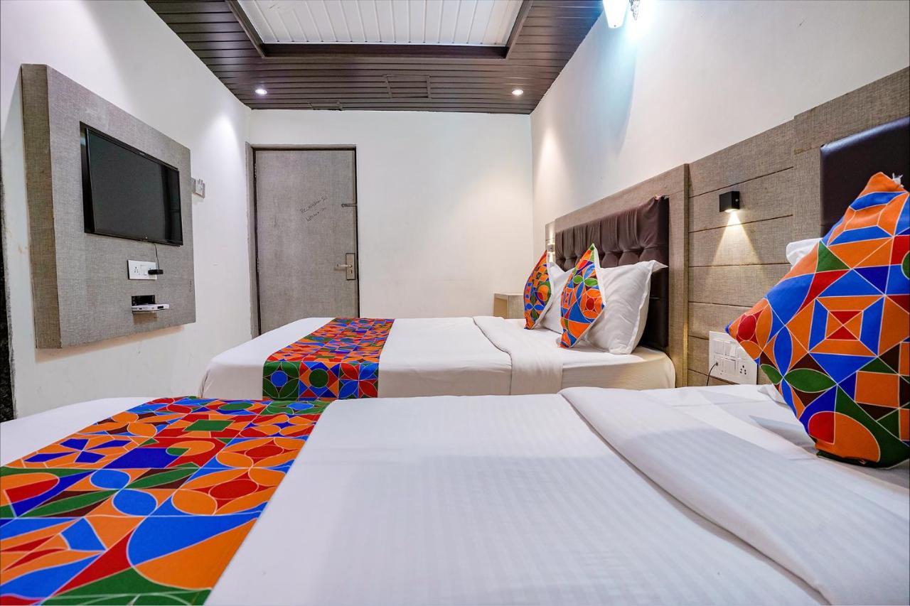 Fabhotel New Prince Palace