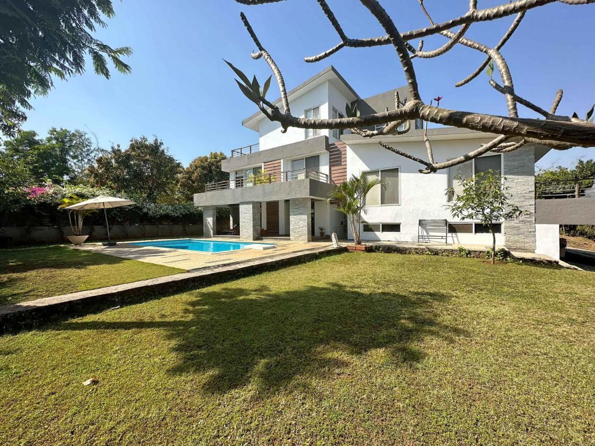 Holiday home Oceanfront 4 Bed Private Pool Gorai Near *