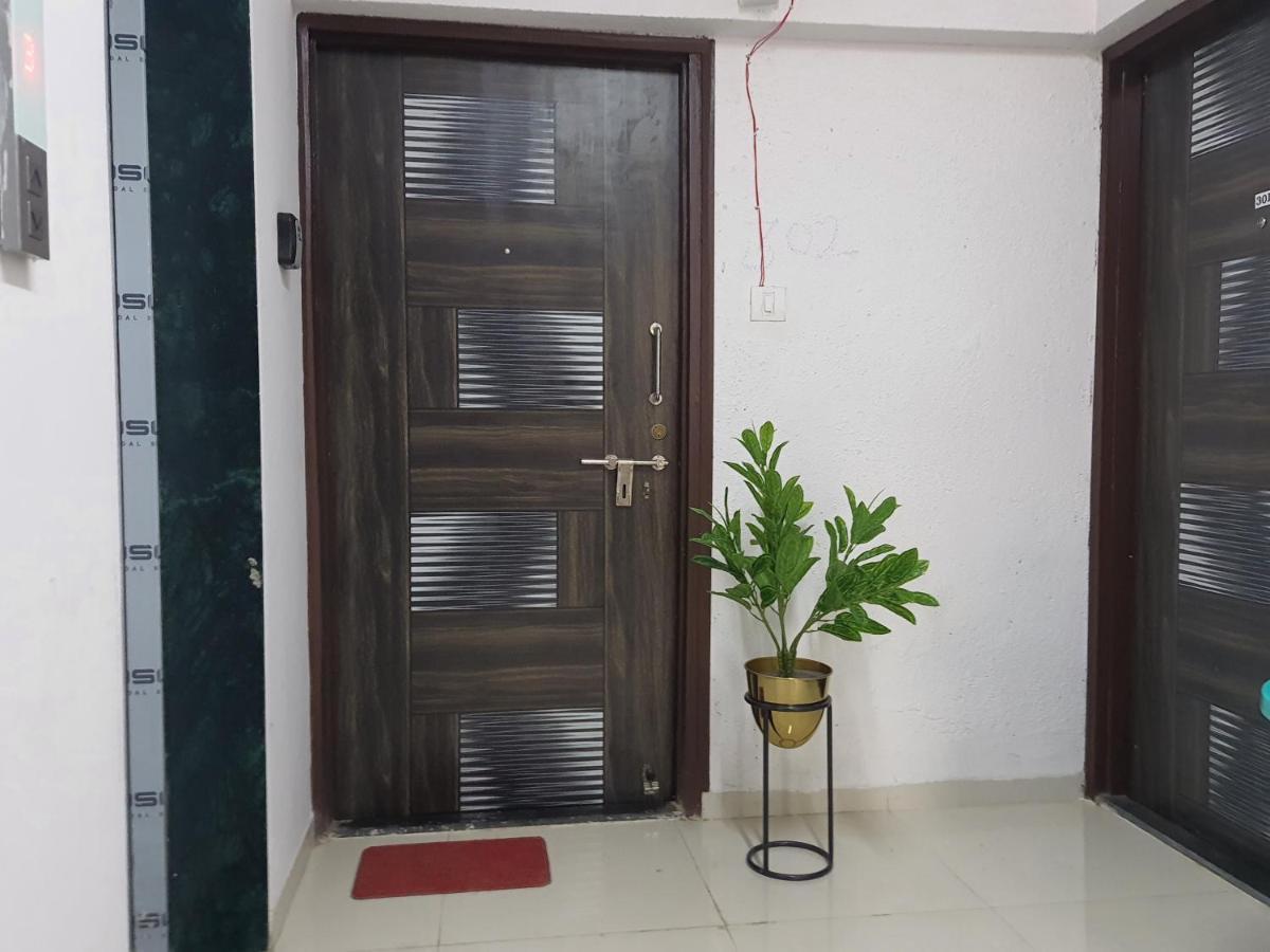 Osi Khar West Apartment Mumbai