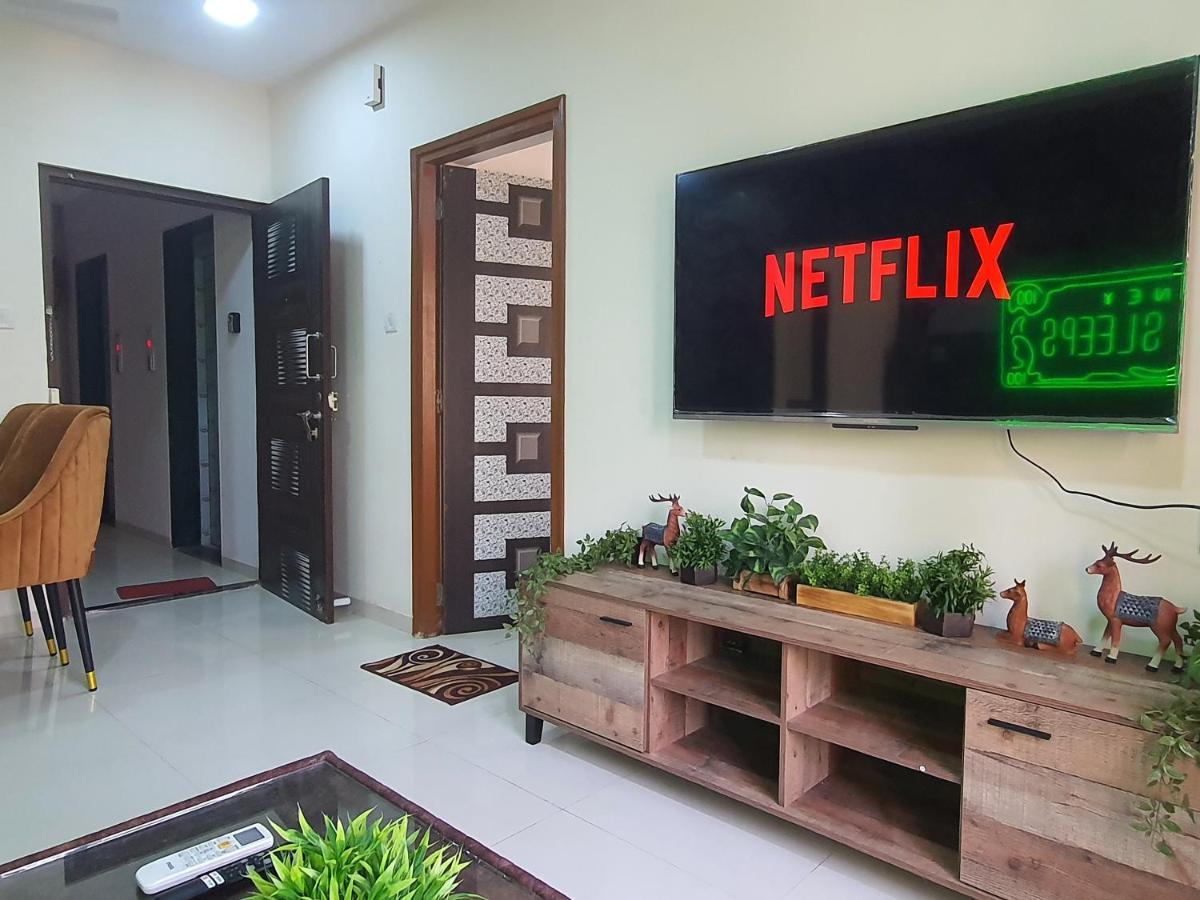 Osi Khar West Apartment