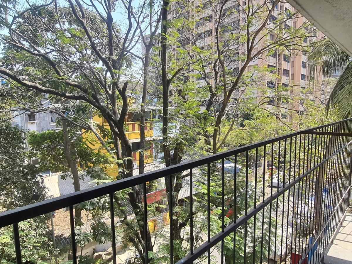 Osi Khar West * Mumbai