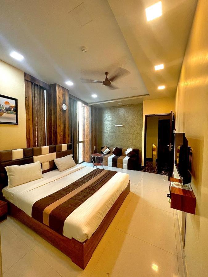 Avirahi Apartment