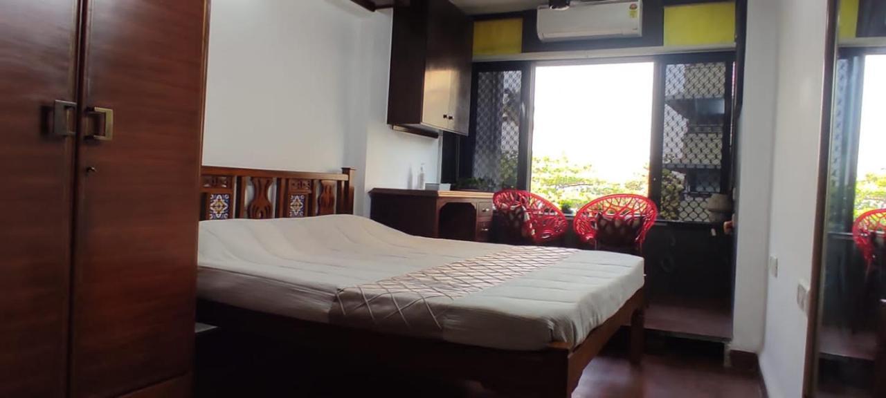 Cozy Private Ac Studio By The Sea Bandstand Bandra W Nr Taj Lands End Apartment Mumbai