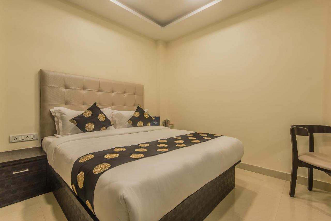 Hotel Super O Palace Near Don Bosco 3*