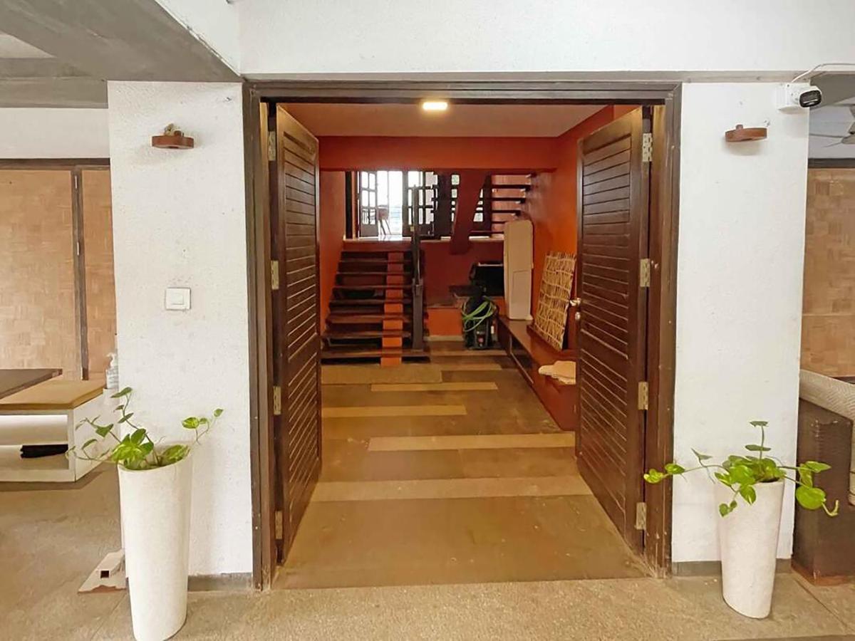 Oceanfront 4 Bed Private Pool Gorai Near