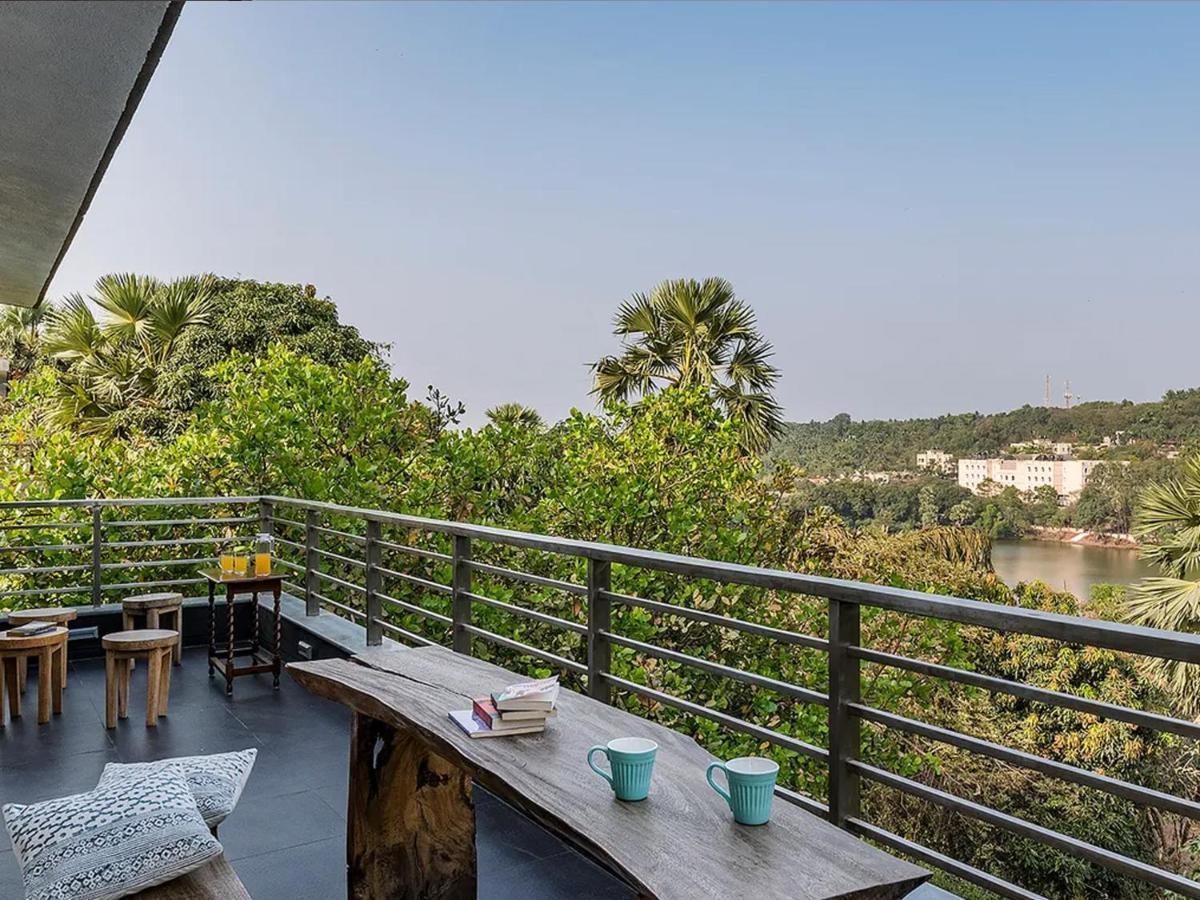 Holiday home Oceanfront 4 Bed Private Pool Gorai Near Mumbai