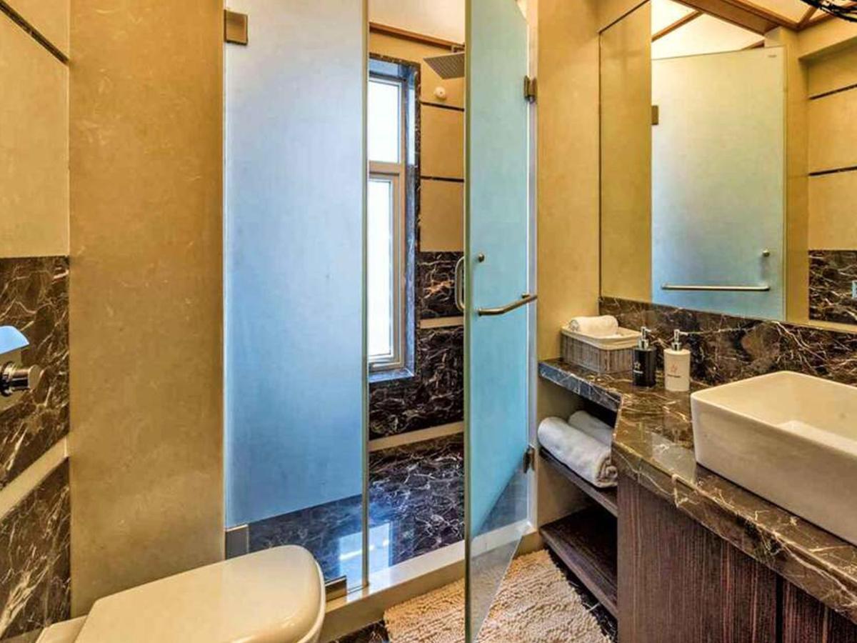 Oceanfront 4 Bed Private Pool Gorai Near * Mumbai