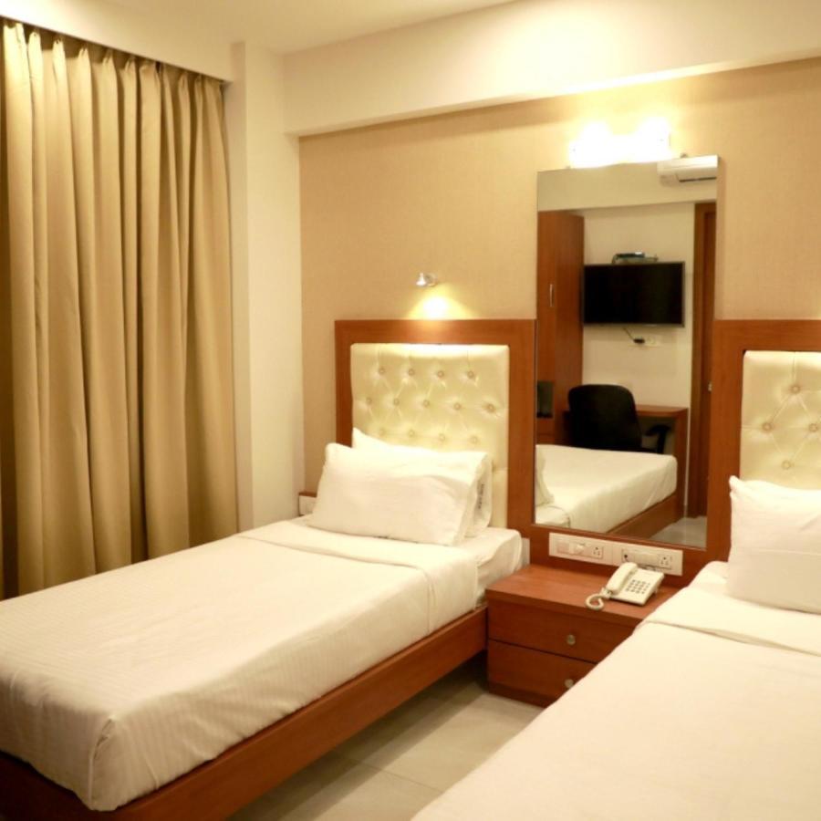 Lords, Mumbai