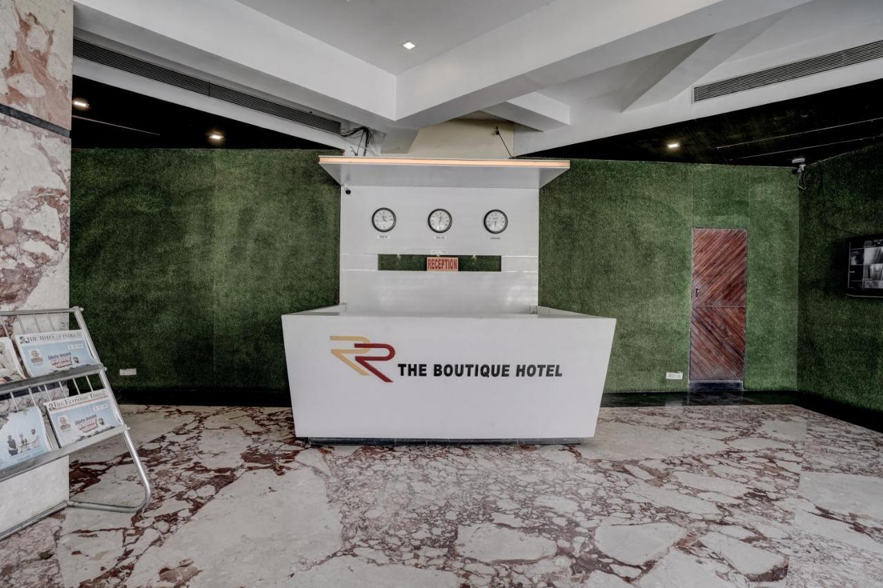 Hotel R R Suites - Near Lodha Xperia Mall