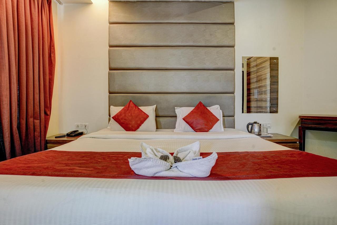 R R Suites - Near Lodha Xperia Mall