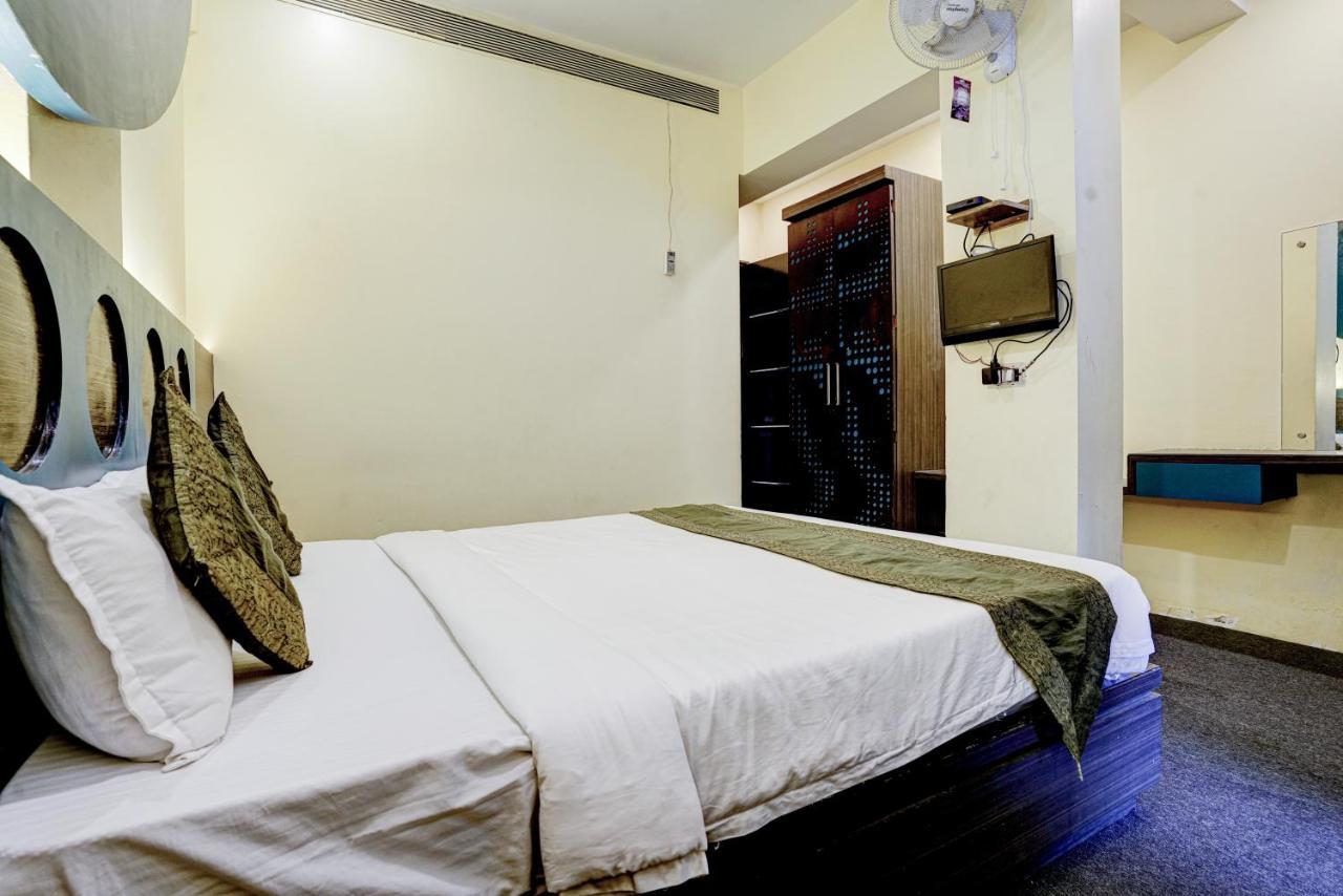 R R Suites - Near Lodha Xperia Mall